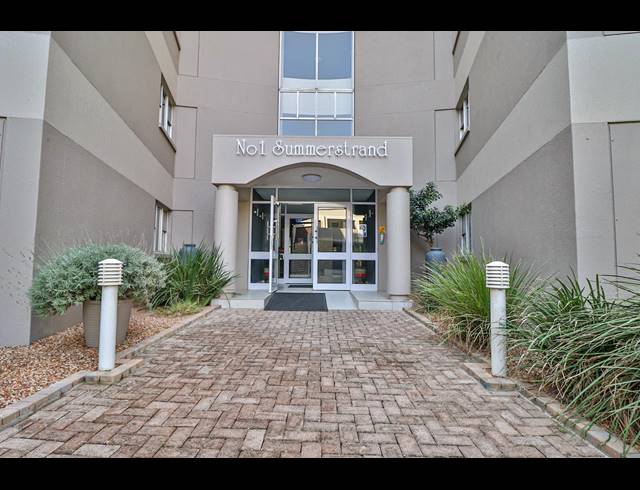 3 BEDROOM APARTMENT RENTED IN SUMMERSTRAND